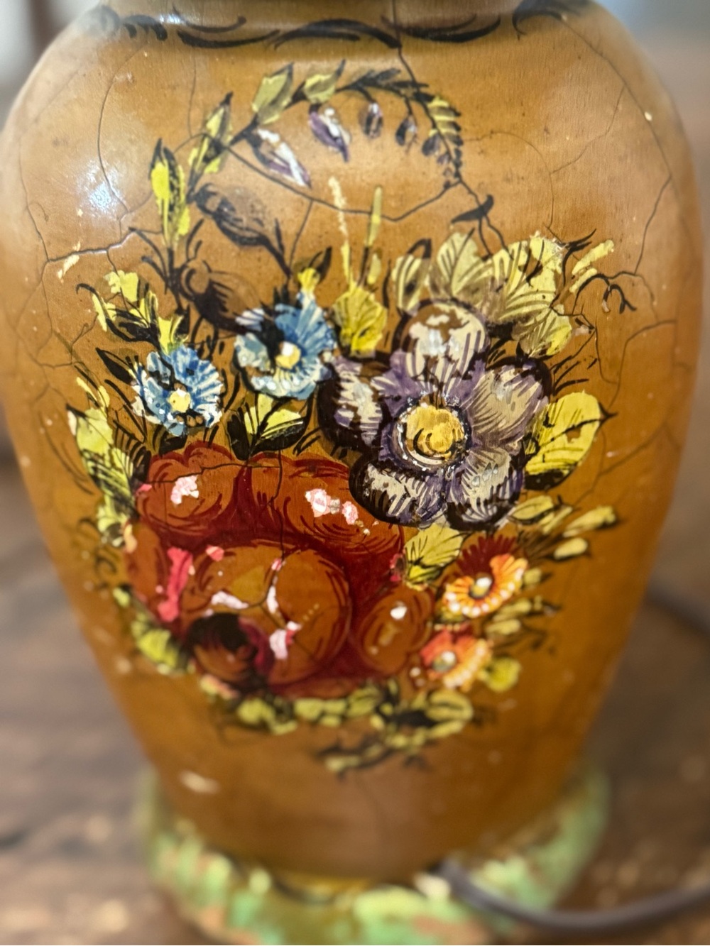 Vintage Hand-painted Lamp - Picture 2 of 7